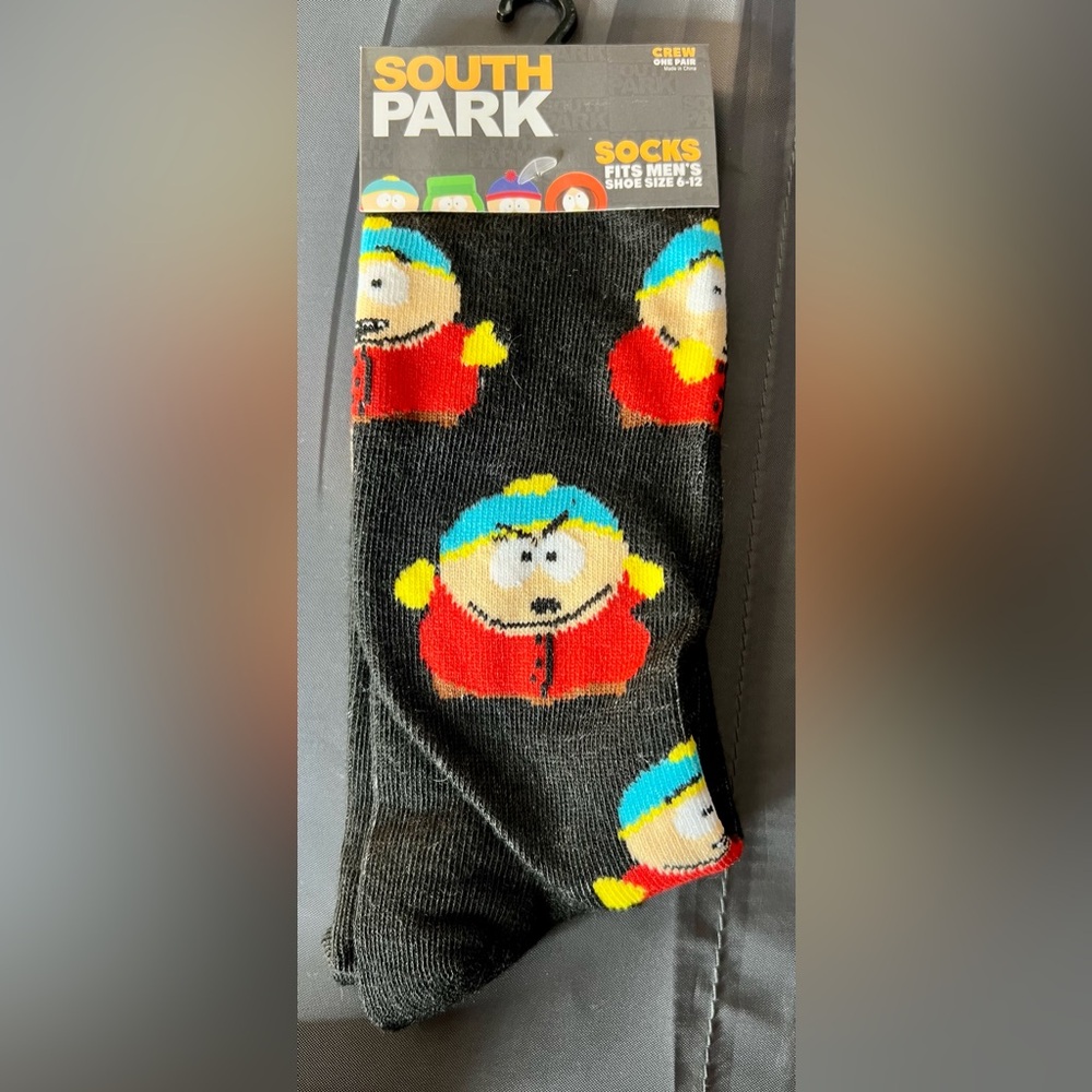 🤩 NEW LISTING! South Park Cartman Crew Socks Men's Size 6-12 Black Graphic Pair